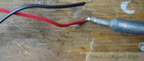 想減少電費(fèi)嗎？DIY一個(gè)迷你風(fēng)力發(fā)電機(jī)吧
