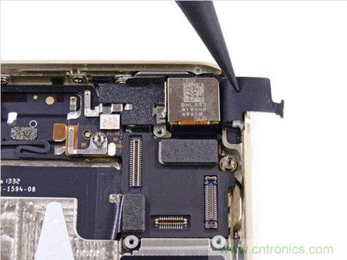 土豪金iPhone 5S拆解：內(nèi)部結(jié)構(gòu)升級(jí)，維修難度增加