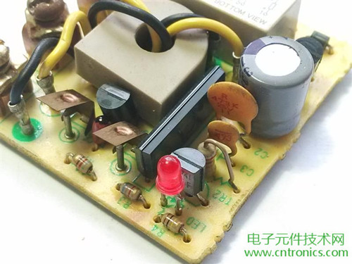 漏電保護(hù)器拆解：結(jié)構(gòu)有差異，做工不錯