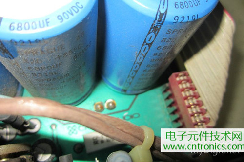用料很給力！專業(yè)后級功放美國高峰FA1201拆解