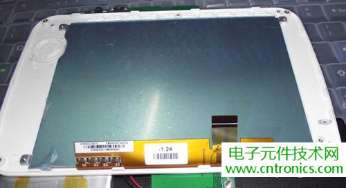 探秘電子紙！一款電紙書的電子墨水屏拆解