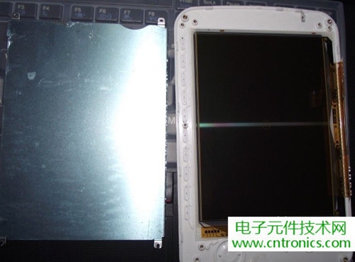 探秘電子紙！一款電紙書的電子墨水屏拆解
