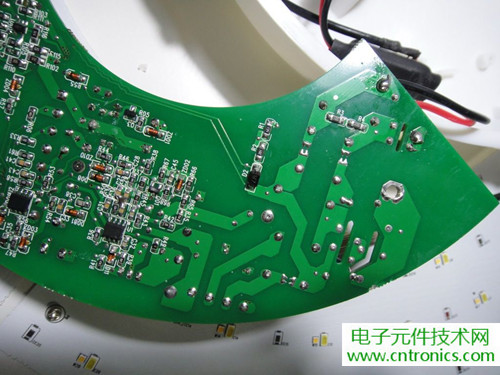 高端大氣上檔次！智能遙控調(diào)光LED吸頂燈拆解