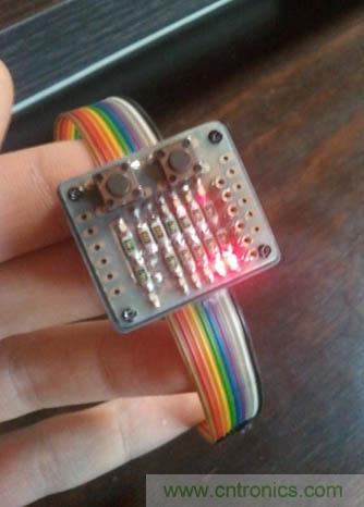 低調(diào)有內(nèi)涵！別人看不懂的LED電子表DIY
