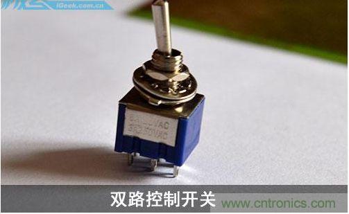 DIY：自制超炫音頻分配器，實現(xiàn)音箱共用