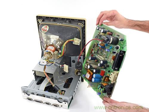 拆！古董級(jí)Macintosh 128K電腦
