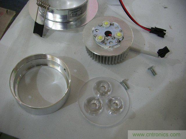 DIY：大雄家的路燈，帶你找回童年的記憶