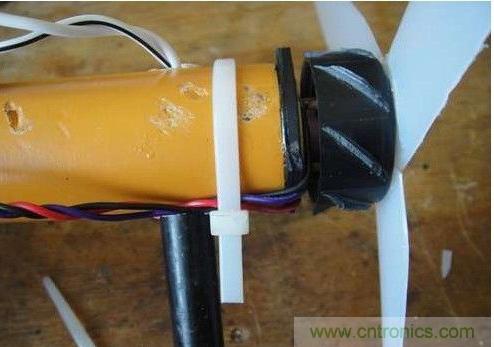 創(chuàng)意DIY！迷你風(fēng)力發(fā)電機！