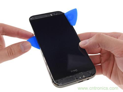 牛人強(qiáng)拆！新HTC One(M8)真機(jī)精密做工難修理