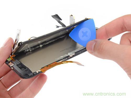 牛人強(qiáng)拆！新HTC One(M8)真機(jī)精密做工難修理