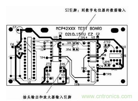 采用這種新的布線，將模擬線路和數(shù)字線路隔離開了。增大走線之間的距離，基本消除了在前面布線中造成干擾的數(shù)字噪聲。