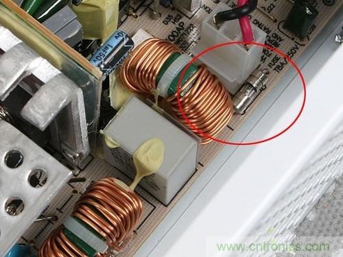 逆變電源設計中，保險絲扮演什么角色？