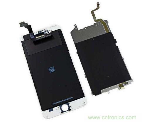iPhone 6 Plus搭載的高清LED屏幕尺寸為5.5英寸，像素密度為401ppi，并采用了IPS（平面轉(zhuǎn)換）技術(shù)。（來源：iFixit）