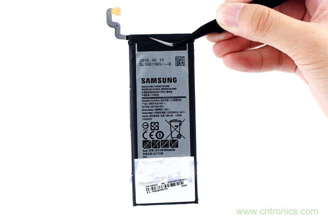 Galaxy Note5拆解，與S系列差距日漸模糊