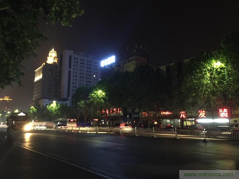無邊框的 nubia Z9 ，一款既有驚喜，又有驚艷的智能手機