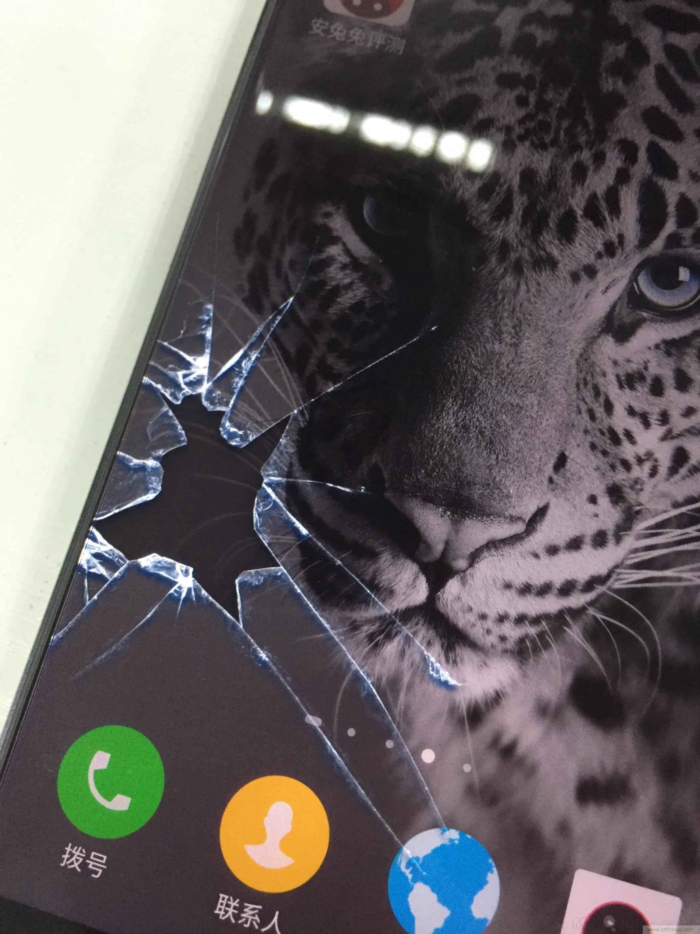 無邊框的 nubia Z9 ，一款既有驚喜，又有驚艷的智能手機