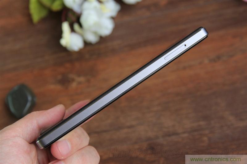 無邊框的 nubia Z9 ，一款既有驚喜，又有驚艷的智能手機