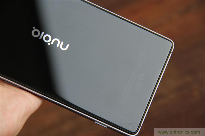 無邊框的 nubia Z9 ，一款既有驚喜，又有驚艷的智能手機