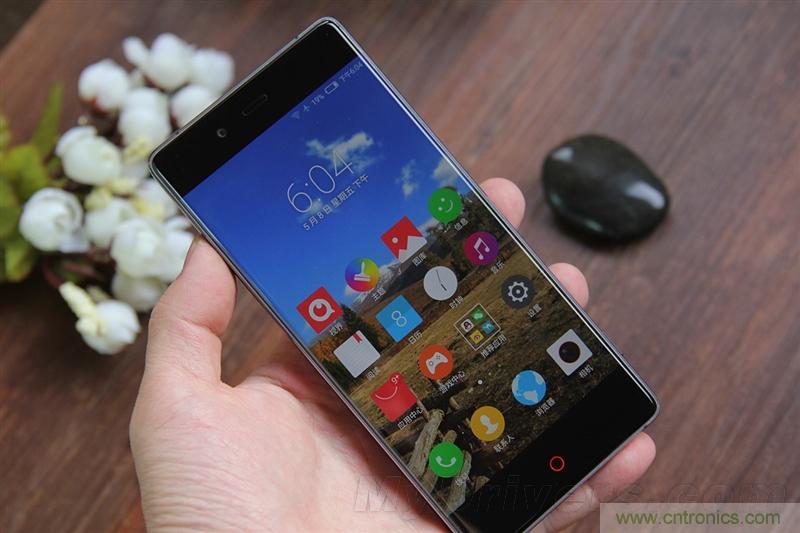 無邊框的 nubia Z9 ，一款既有驚喜，又有驚艷的智能手機