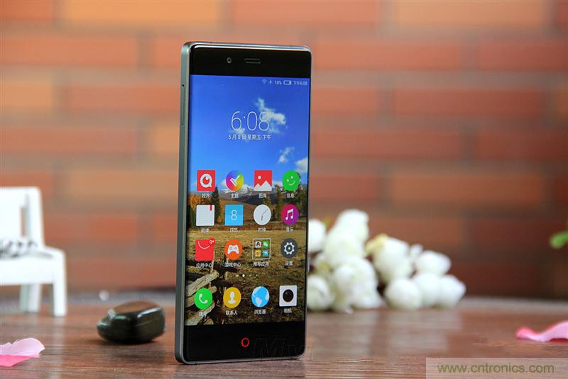 無邊框的 nubia Z9 ，一款既有驚喜，又有驚艷的智能手機