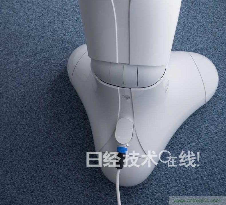拆解筆記本不過癮，那就來拆拆日本情感機器人吧！