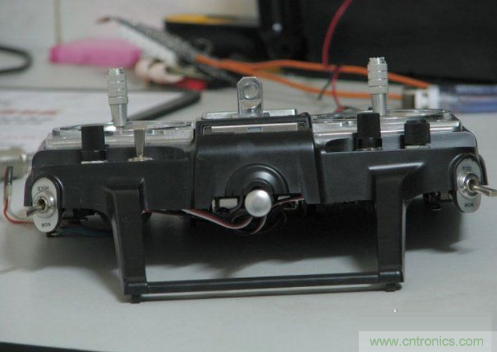 無(wú)人機(jī) DIY 制作全過(guò)程，酷得不要不要的！