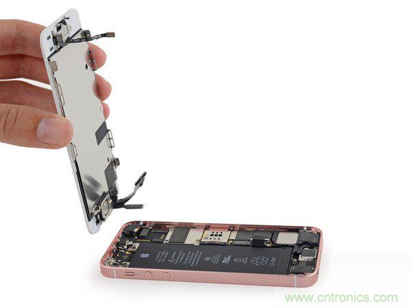 有什么地方?jīng)]有變？iPhone SE真機(jī)拆解