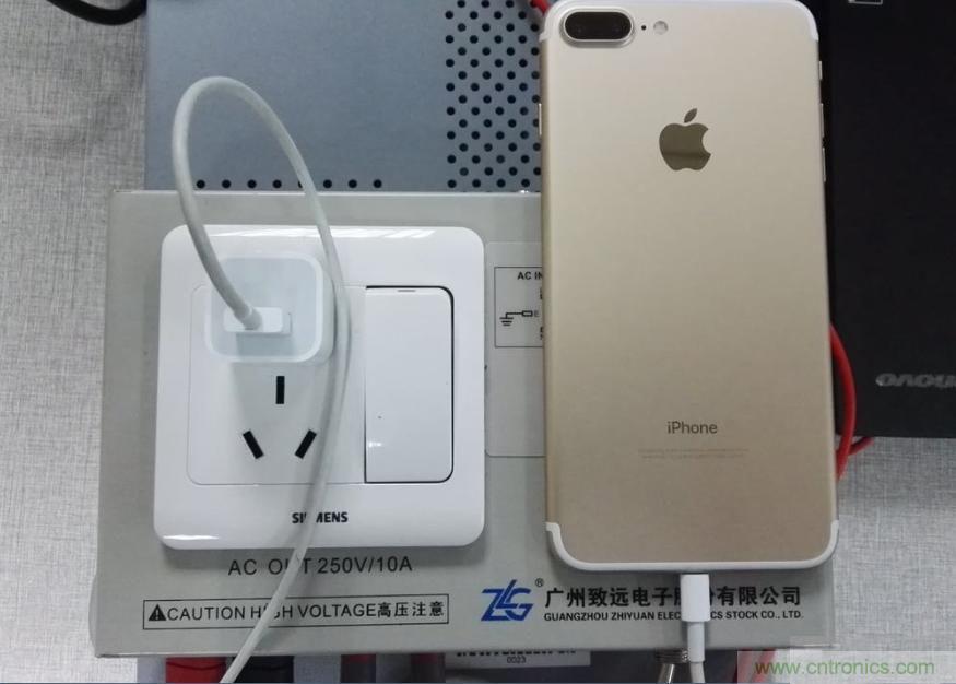 “瘋7”手機(jī)充電實(shí)測：為何沿用傳統(tǒng)充電模式？