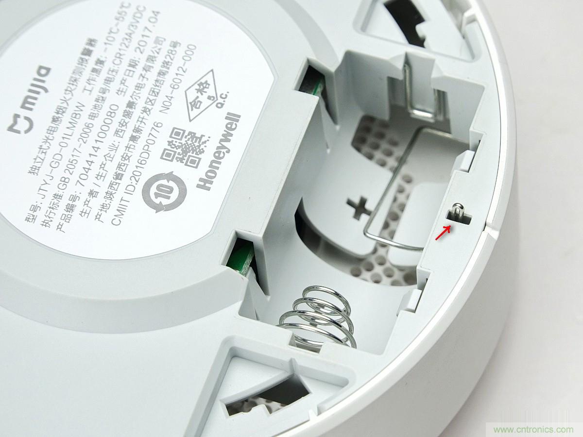 小米煙霧報警器拆解：一顆電池可用五年是如何做到的？