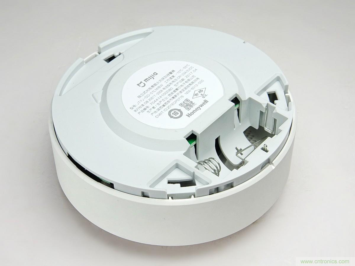 小米煙霧報警器拆解：一顆電池可用五年是如何做到的？