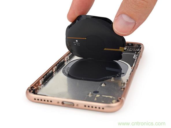 iPhone 8首拆：無線充電版本的iPhone 7？