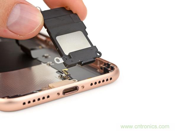 iPhone 8首拆：無線充電版本的iPhone 7？