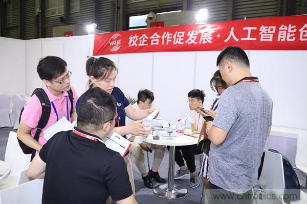 WAIE大戰(zhàn)“利奇馬”，3萬(wàn)真粉如約駕臨“WAIE 2019第四屆上海國(guó)際人工智能展覽會(huì)”