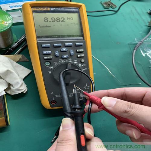 示波器探頭的校準(zhǔn)補償究竟有什么用? 示波器探頭的校準(zhǔn)補償究竟有什么用?