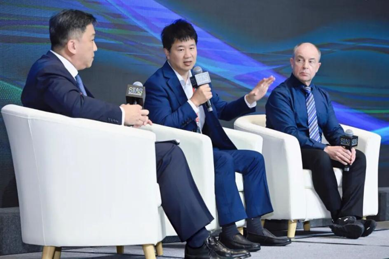 聚焦AI時(shí)代“芯”動(dòng)力，安謀科技亮相香港國際半導(dǎo)體峰會(huì)，與全球領(lǐng)袖同場(chǎng)論道