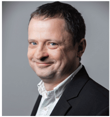 本屆峰會(huì)以 “你好，數(shù)字具身 (Hello, Digital Embodiment)” 為議題，直指下一代AI發(fā)展的核心——如何讓智能體更好地感知并與物理世界交互。屆時(shí)，Arm、西門(mén)子、SiPearl、Prophesee、芯原股份、思特威、英諾達(dá)等國(guó)內(nèi)外半導(dǎo)體巨頭的掌門(mén)人與高管將罕見(jiàn)同臺(tái)，從芯片設(shè)計(jì)、視覺(jué)傳感、EDA工具到系統(tǒng)架構(gòu)，共同勾勒千億增量市場(chǎng)的技術(shù)路線(xiàn)與商業(yè)藍(lán)圖。席位緊張，機(jī)遇不容錯(cuò)過(guò)。