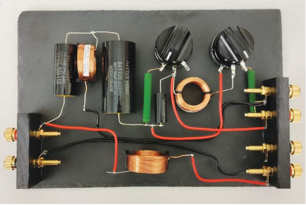 DSP入局：模擬與數(shù)字音頻分頻器設(shè)計(jì)的大比拼！